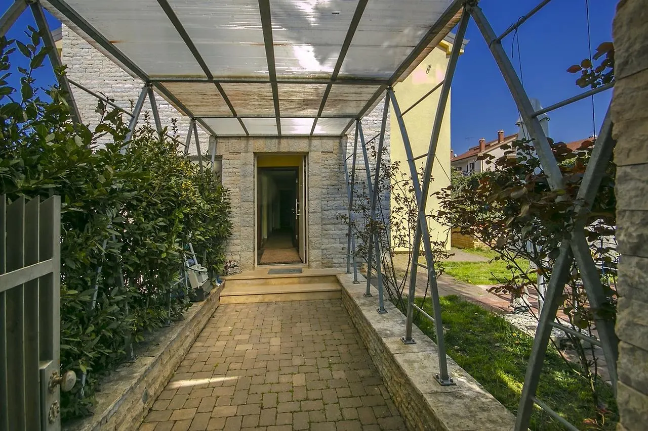 Villa Lidija Poreč 0*,